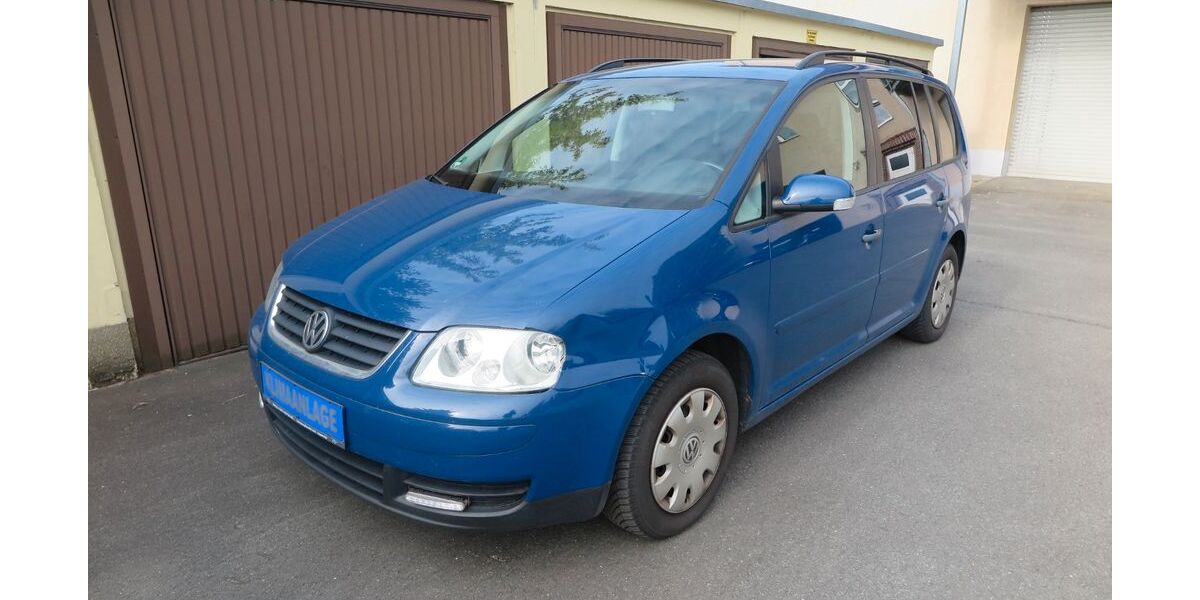VW Touran 106.000 km 2.900 &euro; Weissenfels 06667