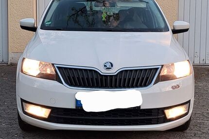 Skoda Rapid 149.300 km 7.700 &euro; Darmstadt 64283