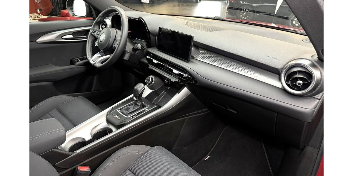 Alfa Romeo Tonale 1.6 VGT-D Sprint ACC LED Car Play 13.900 km 23.900 &euro; Lich 35423