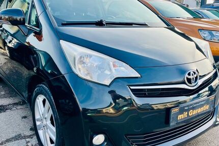 Toyota Verso-S 99.800 km 7.990 &euro; München 81825