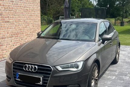 Audi A3 228.500 km 9.000 &euro; Halbe 15757