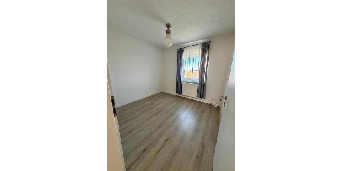 Etagenwohnung Hof Christiansreuth - 3 Zimmer, 75 m&sup2;, 749&euro; | Angebot:26380408