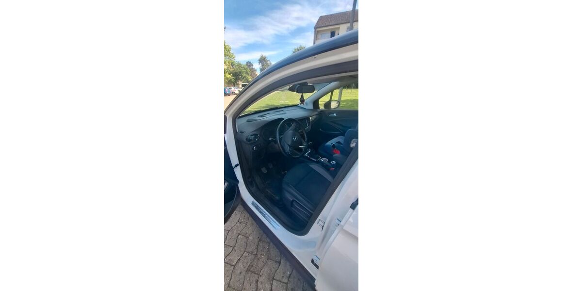 Opel Crossland (X) 108.620 km 7.399 &euro; Celle 29229