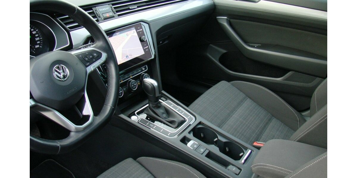 VW Passat 2.0TDi Business Panorama ACC IQ.Light 141.589 km 17.980 &euro; Falkensee 14612