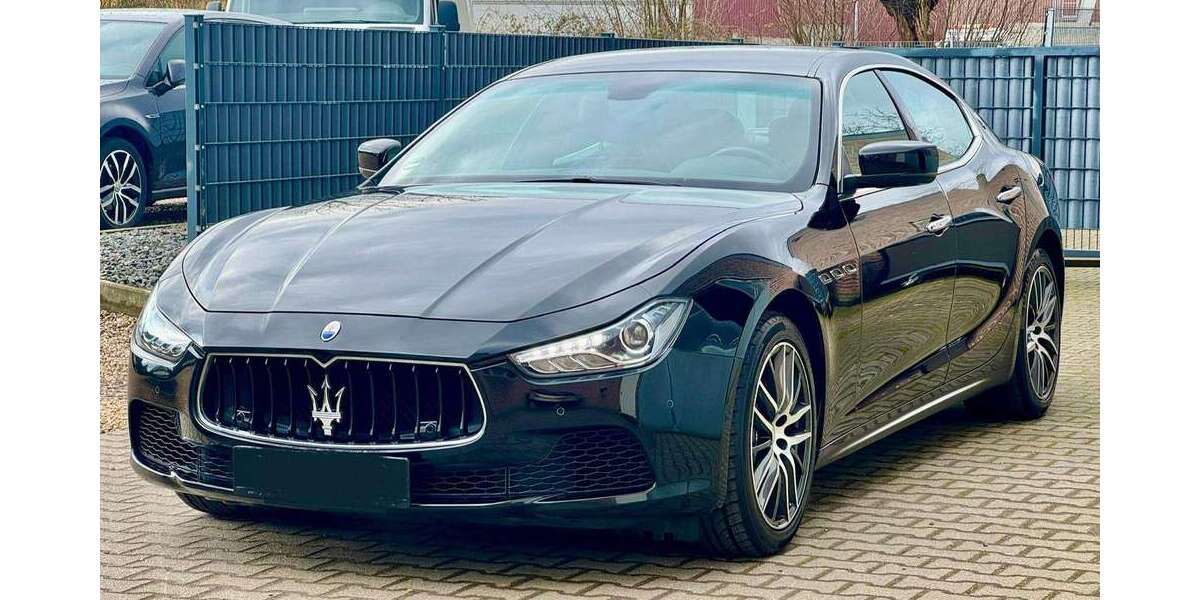 Maserati Ghibli 99.900 km 26.950 &euro; Xanten 46509