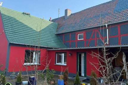 Einfamilienhaus mit großem Carport in Friedersdorf bei Herzberg 6 zimmer