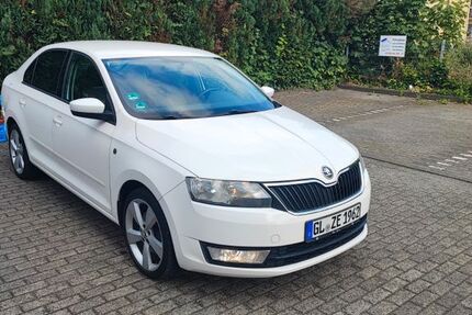 Skoda Rapid 129.000 km 6.200 &euro; Overath 51491