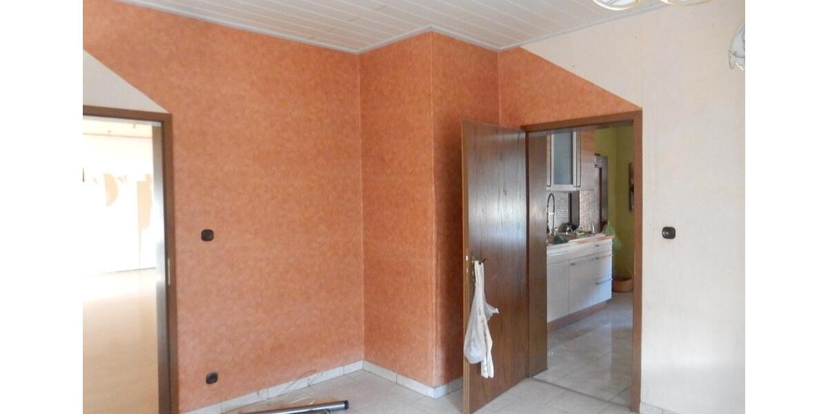 Einfamilienhaus Homberg (Efze) - 4 Zimmer, 151 m&sup2;, 189.000&euro; | Angebot:27118212