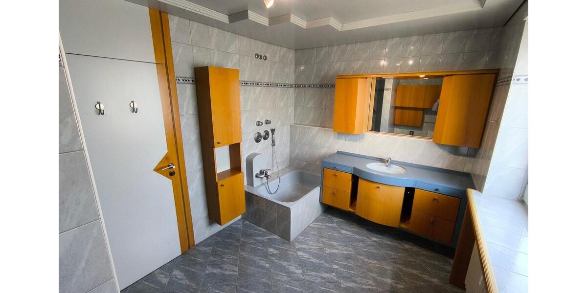 Einfamilienhaus Augsburg Bergheim - 4 Zimmer, 137 m&sup2;, 1.690&euro; | Angebot:25917513