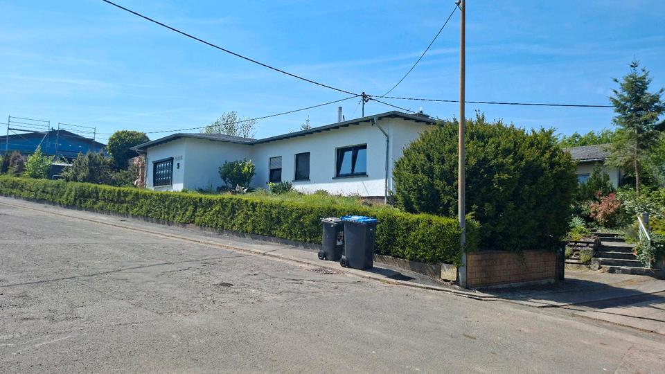 Bungalow Schiffweiler - 3 Zimmer, 120 m&sup2;, 200.000&euro; | Angebot:26412759