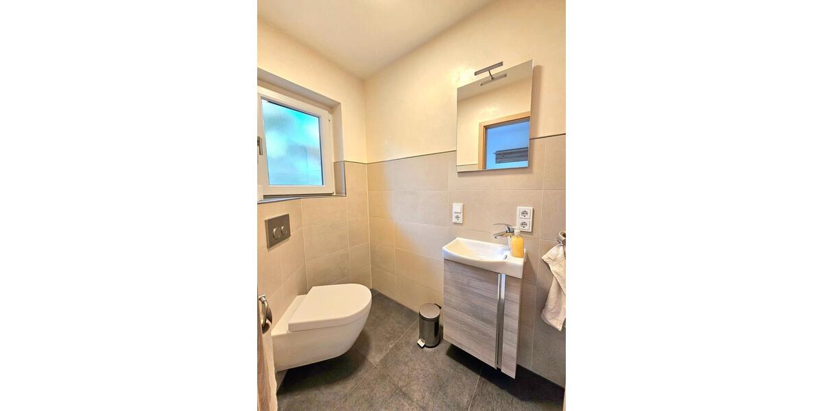 Mehrfamilienhaus, Wohnhaus Bad Soden-Salmünster Salmünster - 7.5 Zimmer, 310 m&sup2;, 2.750&euro; | Angebot:25656917