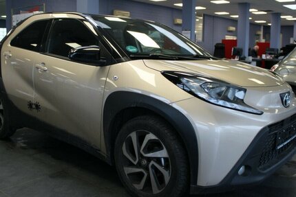 Toyota Aygo X Pulse Kamera - CarPlay - Shz. 22.089 km 13.780 &euro; Euskirchen 53881