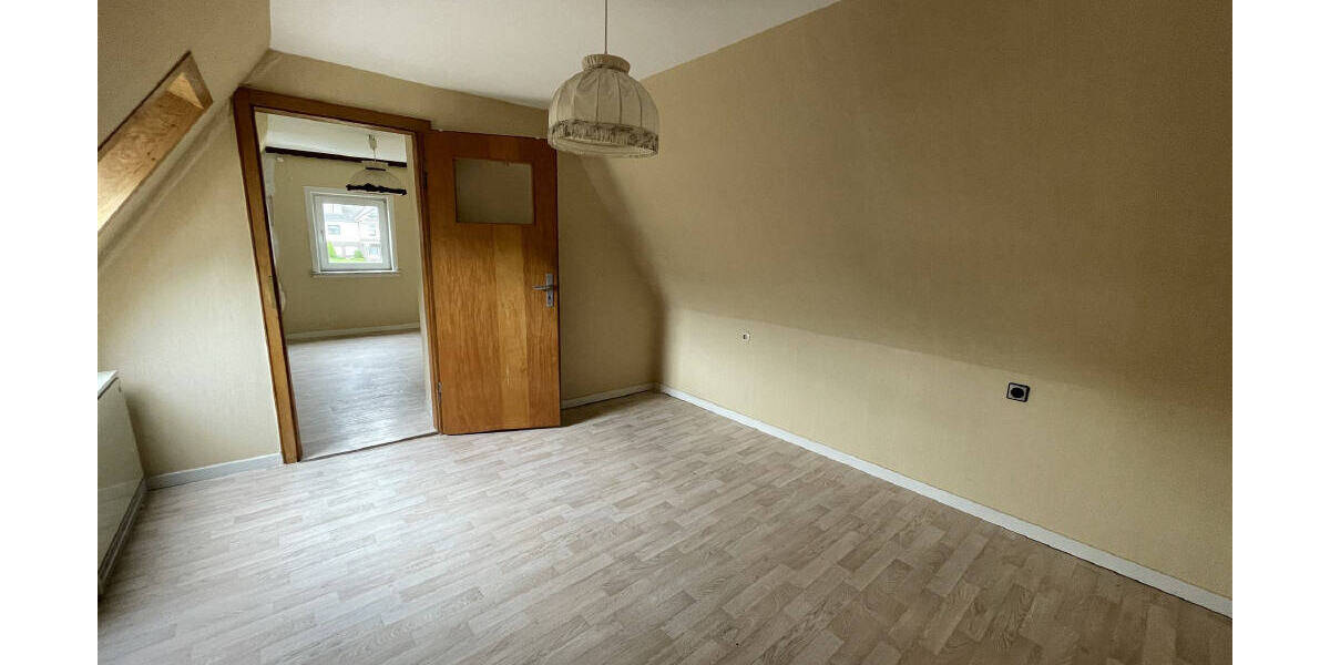 Einfamilienhaus Niestetal Heiligenrode - 4 Zimmer, 80 m&sup2;, 129.000&euro; | Angebot:25729565