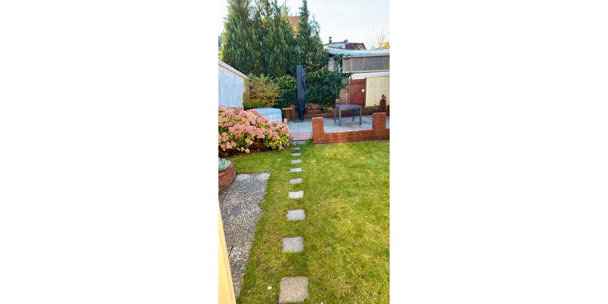 Erdgeschoßwohnung Schleswig - 4 Zimmer, 140 m&sup2;, 1.000&euro; | Angebot:26414293