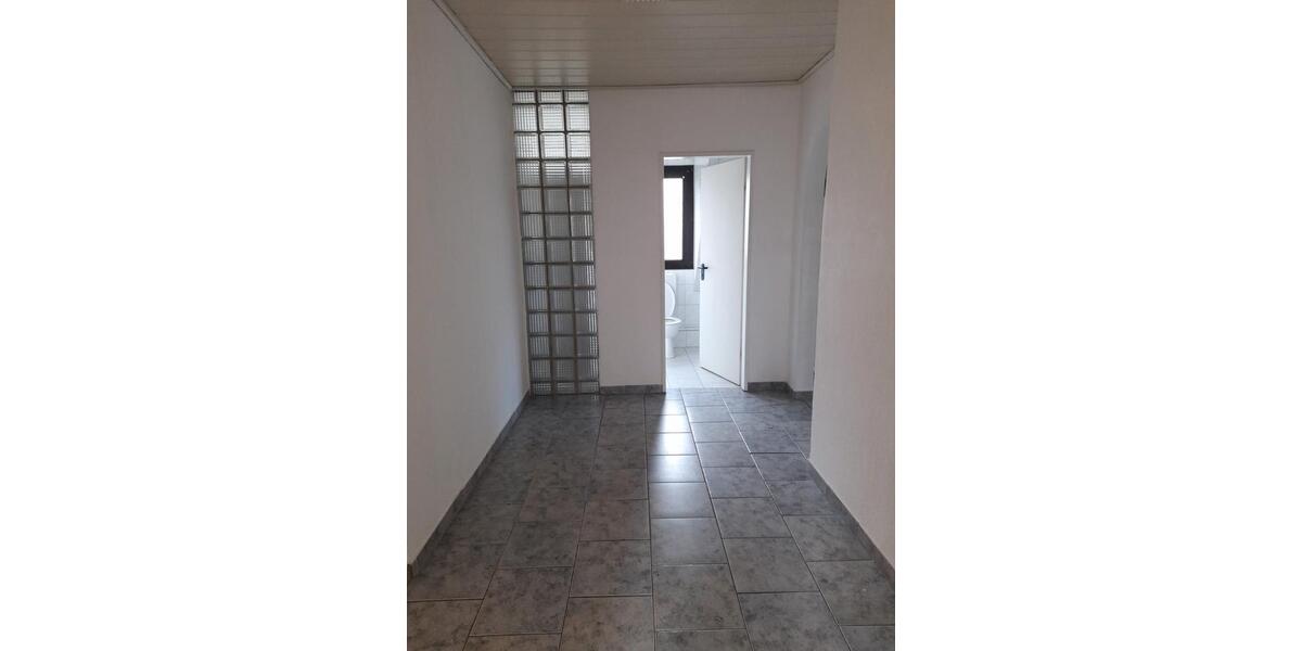 Etagenwohnung Papenburg - 3 Zimmer, 100 m&sup2;, 760&euro; | Angebot:26406047