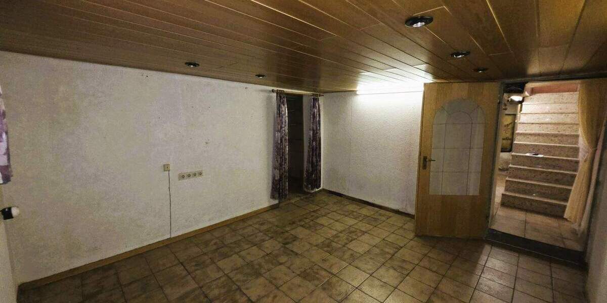Doppelhaushälfte Saarland - Quierschied Fischbach - 5 Zimmer, 145 m&sup2;, 199.000&euro; | Angebot:25846095