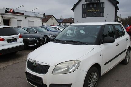Skoda Fabia 127.000 km 1.990 &euro; Böblingen 71032