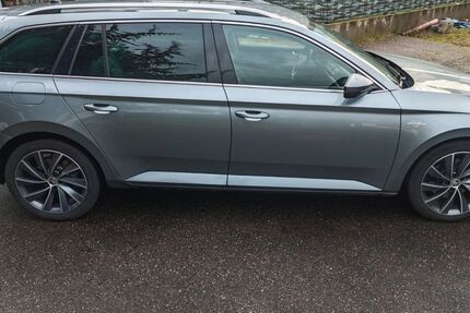 Skoda Superb 138.000 km 17.000 &euro; Obersulm 74182