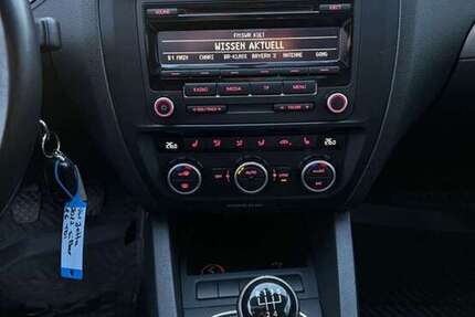 VW Jetta 145.000 km 8.000 &euro; Kirchlengern 32278