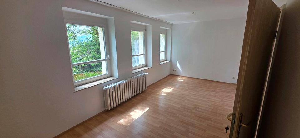Etagenwohnung Jena - 2 Zimmer, 60 m&sup2;, 550&euro; | Angebot:26522223