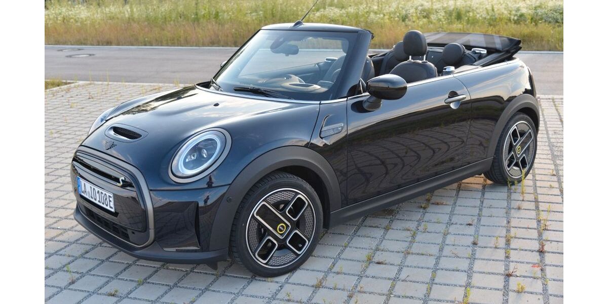 Mini Cooper S Cabrio 18.300 km 44.999 &euro; Hohenthann 84098