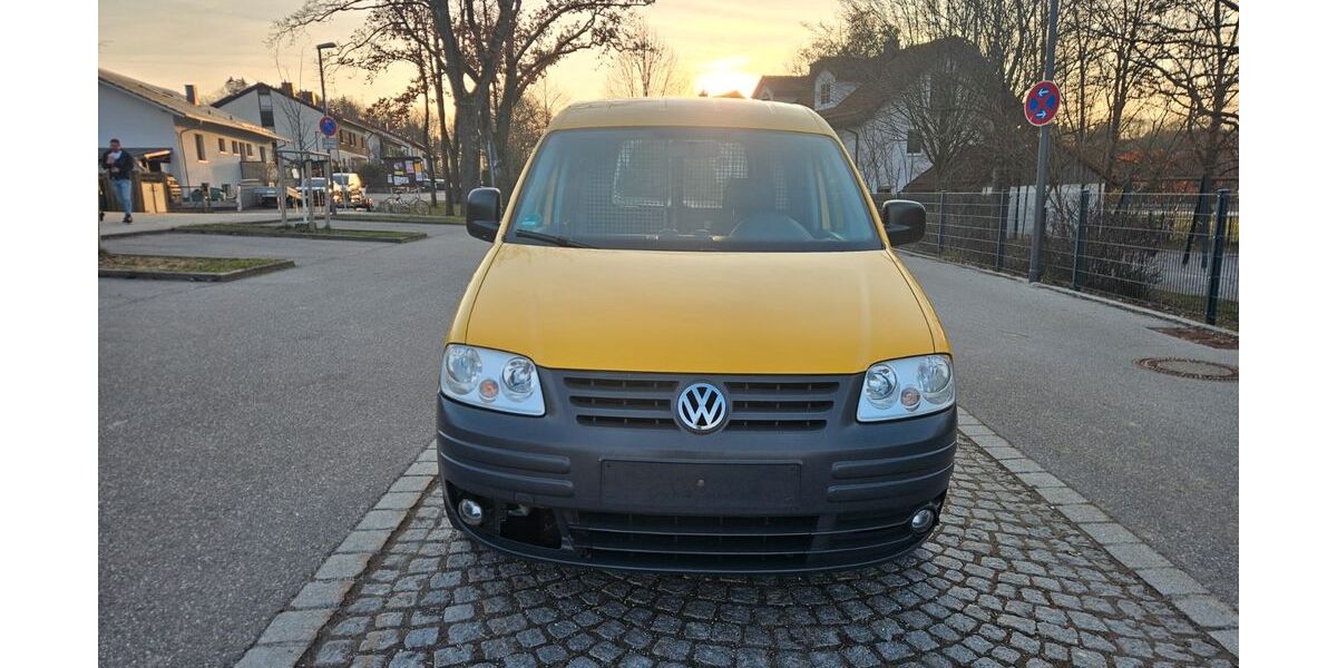 VW Caddy 169.957 km 4.500 &euro; Gilching 82205
