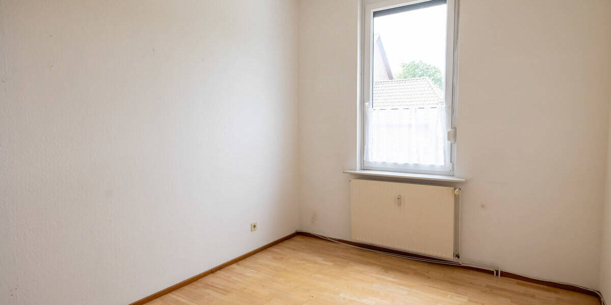 Etagenwohnung Ganderkesee Neuenlande - 6 Zimmer, 145 m&sup2;, 149.000&euro; | Angebot:23960266