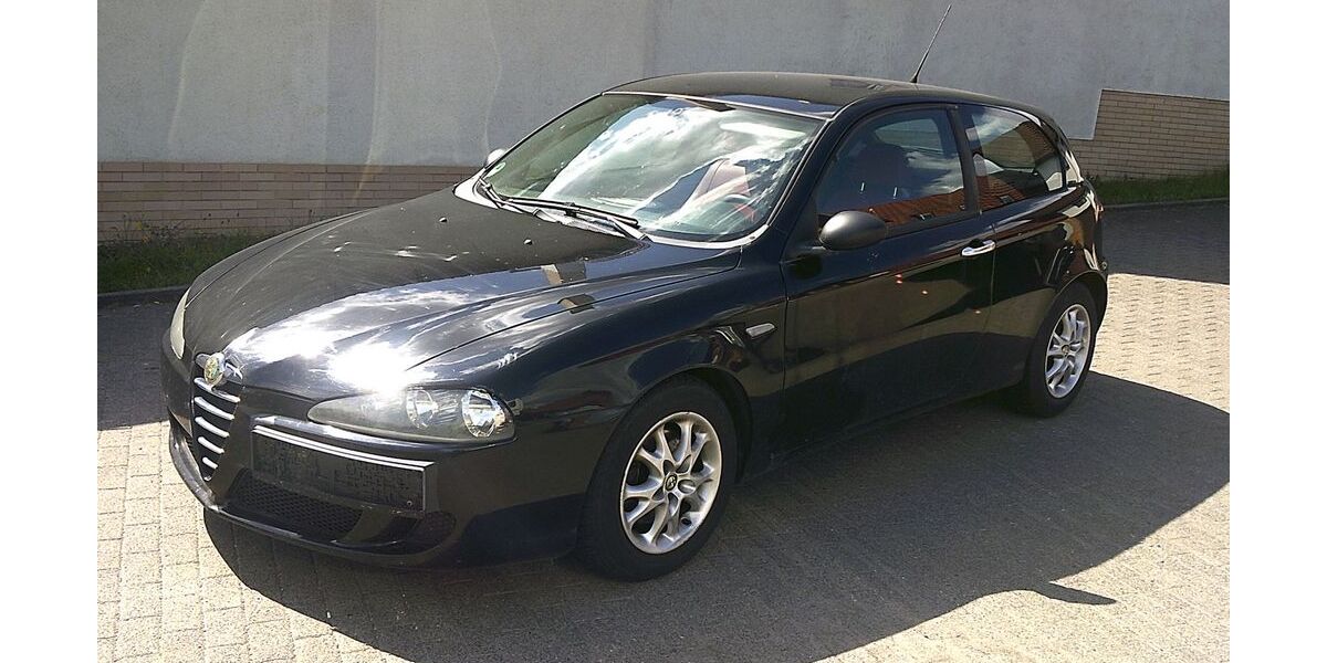 Alfa Romeo Andere 146.850 km 699 &euro; Eisfeld 98673