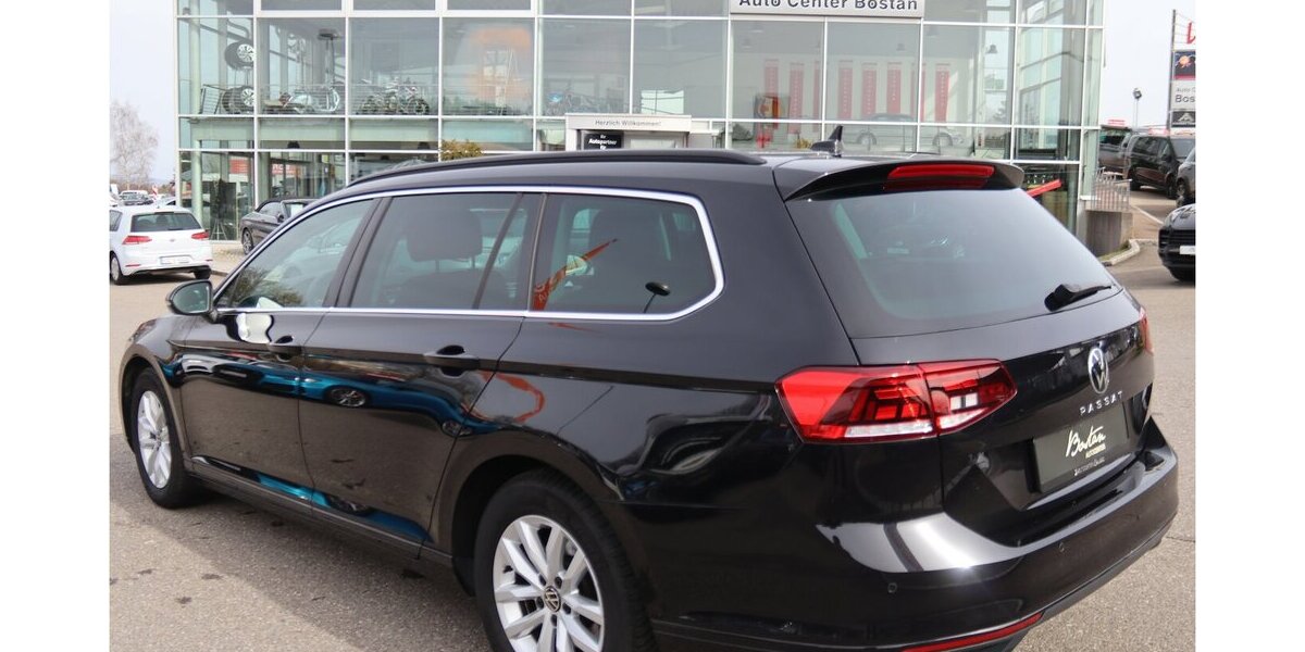 VW Passat 1.5 TSI BUSINESS/DSG/ACC/NAVIGATION/PDC 66.690 km 21.900 &euro; Villingen-Schwenningen 78054