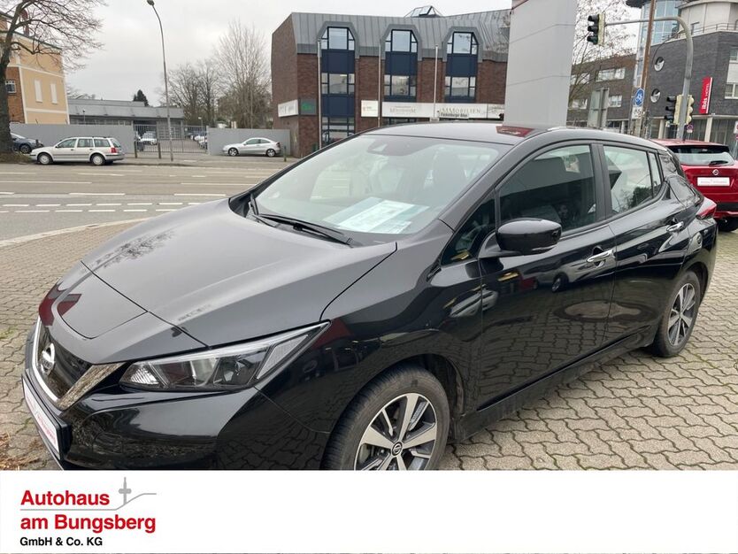 Nissan Leaf 20.854 km 15.590 € Lübeck 23554