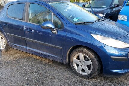 Peugeot 207 165.800 km 850 &euro; Würzburg 97082
