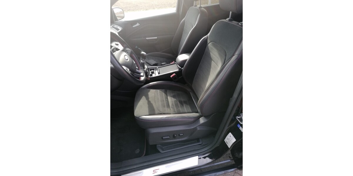 Ford Kuga 128.000 km 11.700 &euro; Wolfenbüttel 38300