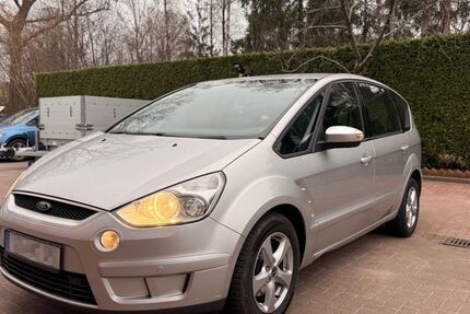 Ford S-Max 271.500 km 4.500 &euro; Bad Segeberg 23795