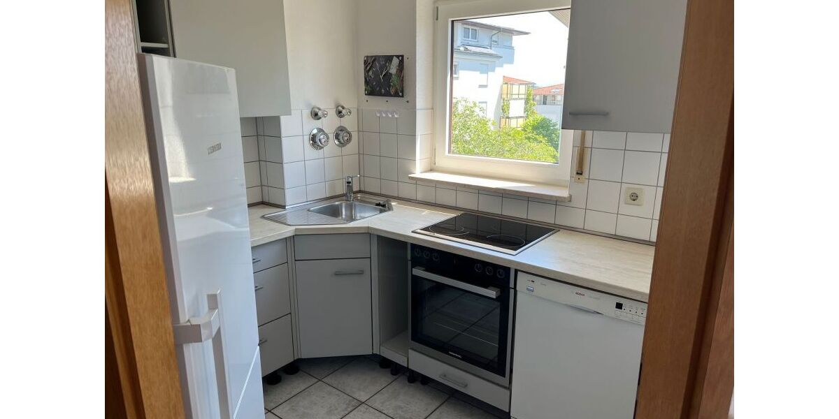 Provisionsfrei* 2 Zimmer OG Wohnung mit Balkon,TG Stellplatz und Aufzug bezugsfrei - Etagenwohnung Plochingen | Angebot:26827677