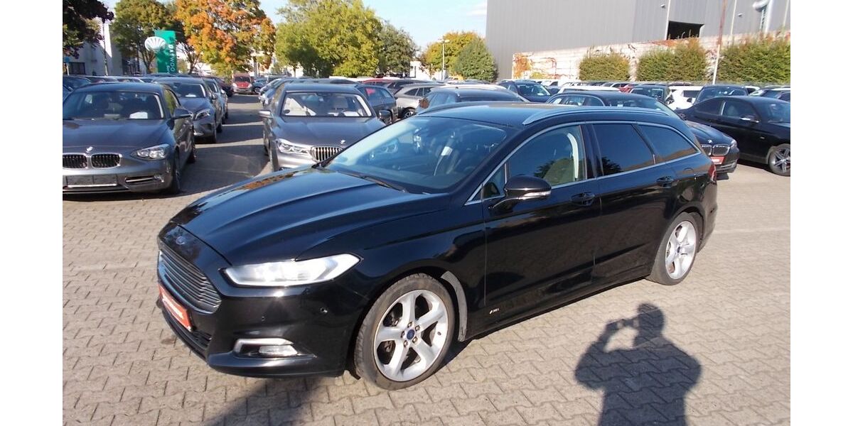 Ford Mondeo 271.089 km 8.400 € Willich 47877