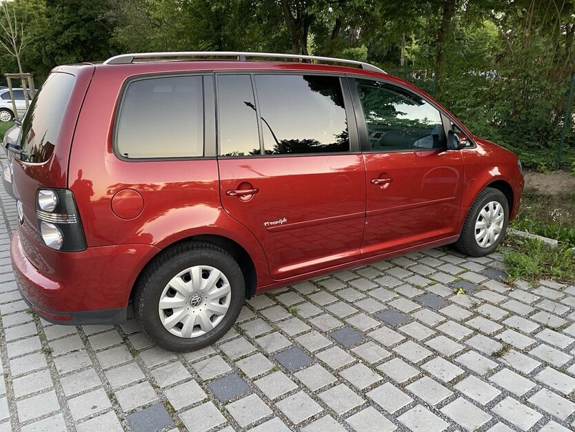VW Touran 205.000 km 5.100 € Regenstauf 93128