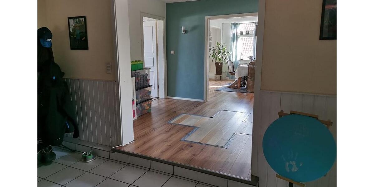 Etagenwohnung Sachsenhagen - 4.5 Zimmer, 125 m&sup2;, 1.200&euro; | Angebot:26636495