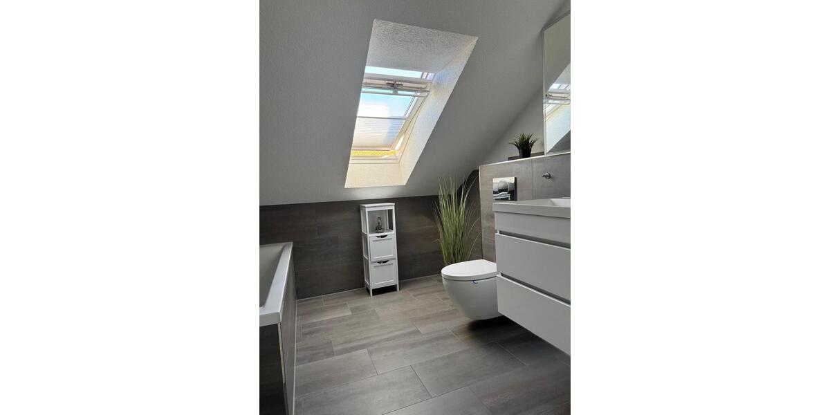 Dachgeschoßwohnung Wolfsburg Almke - 4 Zimmer, 120 m&sup2;, 279.000&euro; | Angebot:27147100