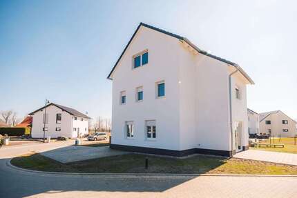 Haus Jesewitz - 4 Zimmer, 135 m&sup2;, 1.595&euro; | Angebot:27176834