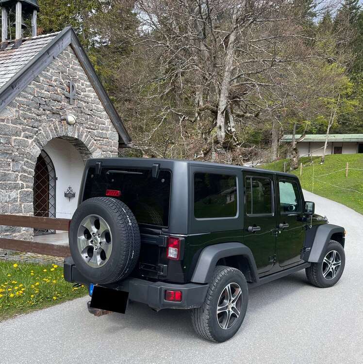Jeep Wrangler 79.000 km 34.700 € Schwandorf 92421