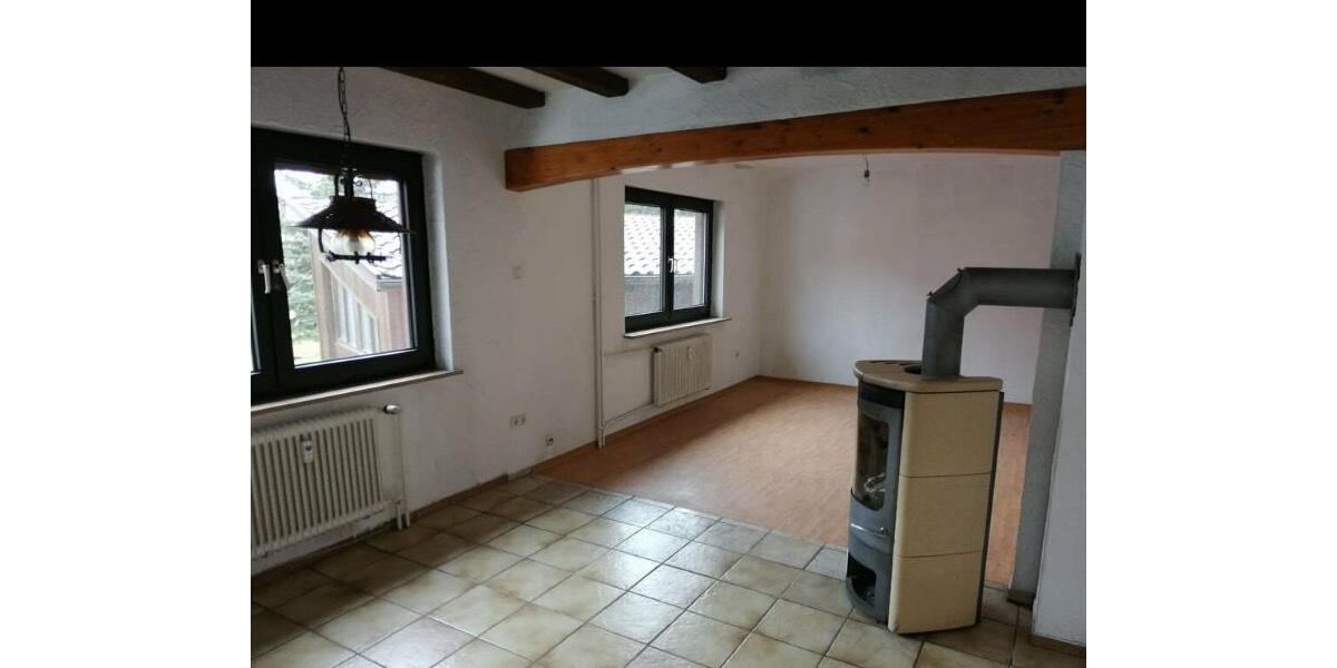 Etagenwohnung Würzburg Lindleinsmühle - 4 Zimmer, 90 m&sup2;, 1.320&euro; | Angebot:26073301