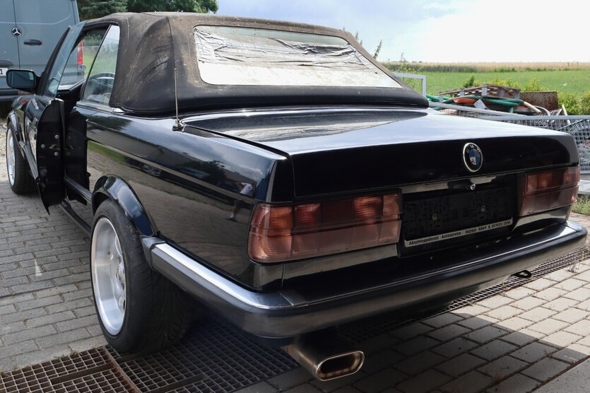 BMW E30