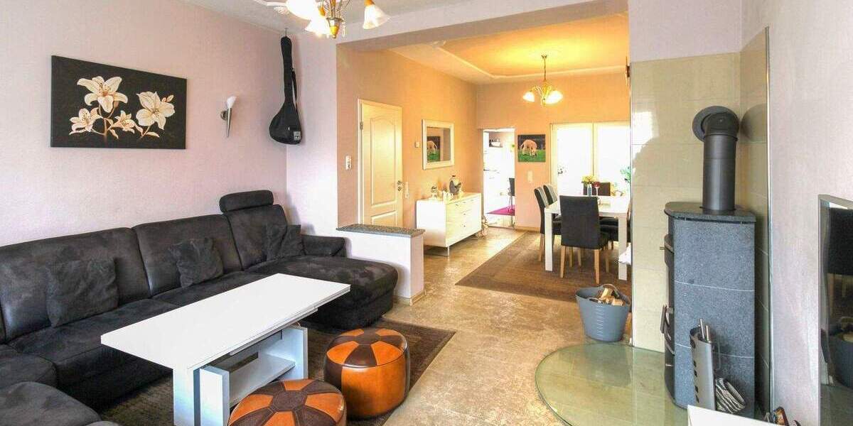 Reihenmittelhaus Heinsberg Oberbruch - 6 Zimmer, 172 m&sup2;, 280.000&euro; | Angebot:25472682