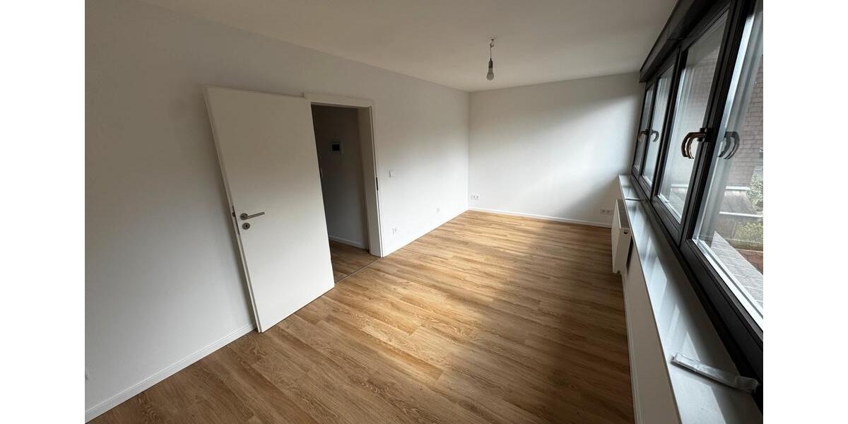 Reihenhaus Lohmar - 6 Zimmer, 170 m&sup2;, 2.690&euro; | Angebot:26345389