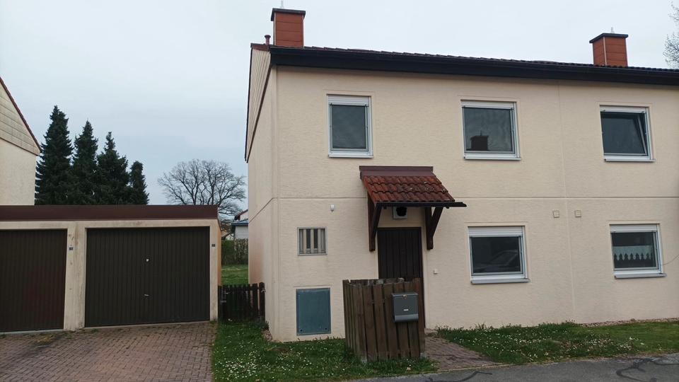 Doppelhaushälfte Weiherhammer Kaltenbrunn - 4 Zimmer, 120 m&sup2;, 850&euro; | Angebot:26338334