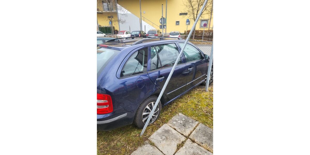 Skoda Fabia 278.954 km 650 € Fürstenfeldbruck 82256