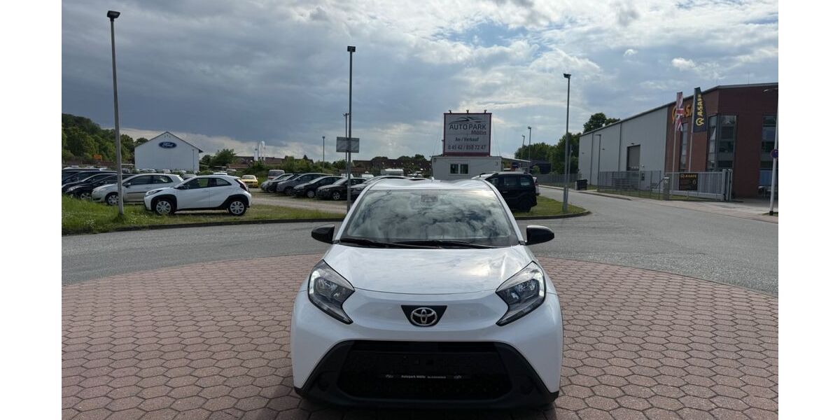 Toyota Aygo (X) 70.408 km 11.490 &euro; Mölln 23879