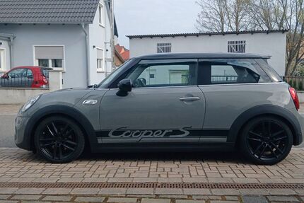 Mini Cooper S 103.500 km 12.400 &euro; Breitengüssbach 96149