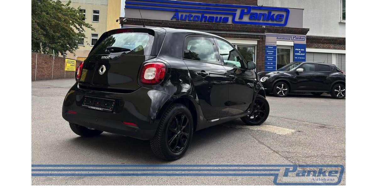 Smart ForFour Pano*Navi*SHZ*Tempo*Touch*PDC.h*LED* 63.149 km 6.890 &euro; Berlin 13187