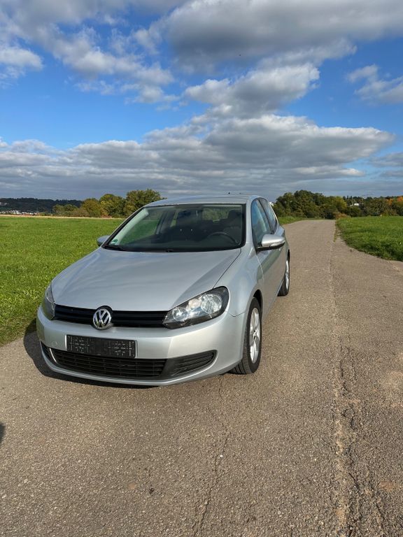 VW Golf 158.000 km 5.599 € Baden-Baden 76532